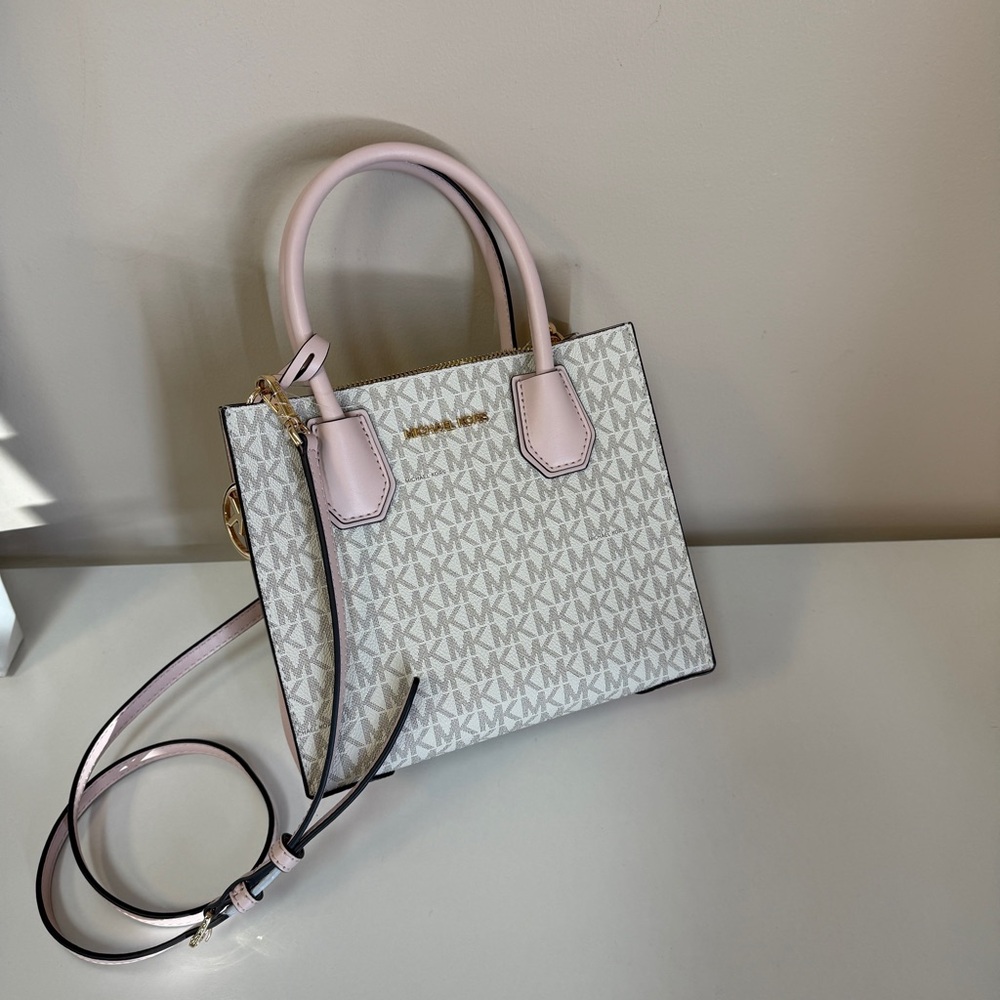 Michael Kors mercer medium